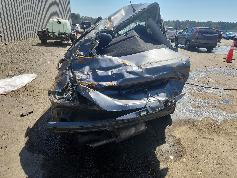 47034986 :رقم المزاد ، 3N1CN7AP8KL863690 vin ، 2019 Nissan Versa مزاد بيع