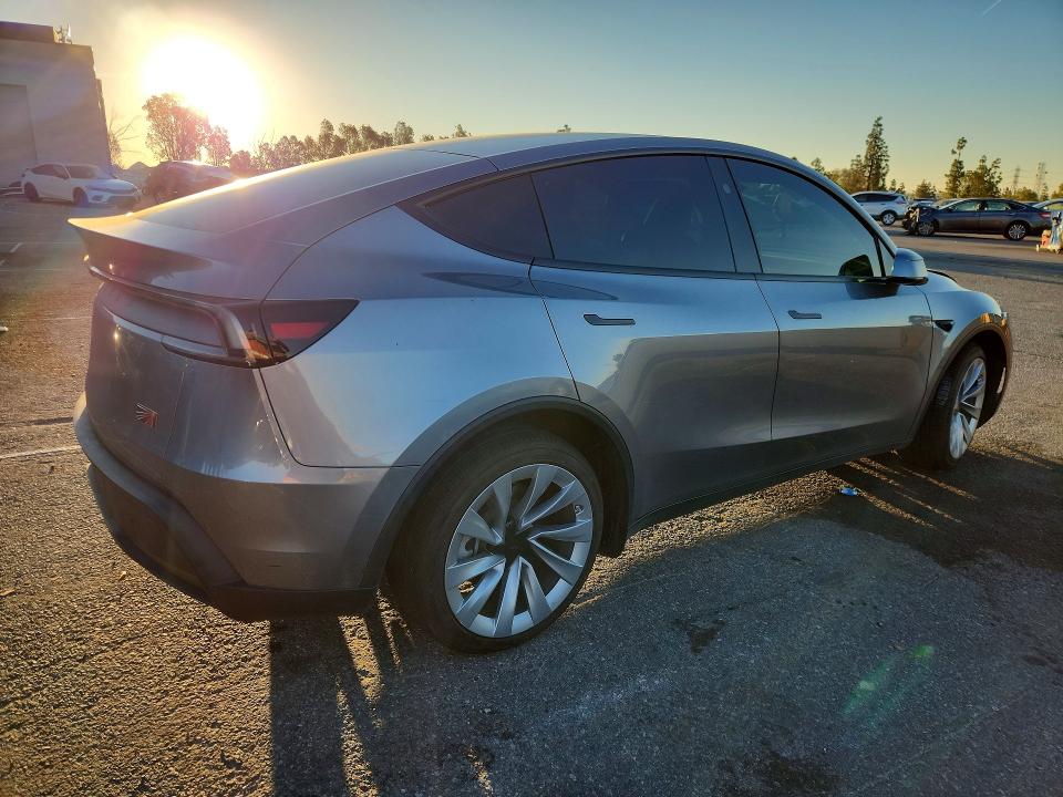 Продажа на аукционе авто 2026 Tesla Model Y, vin: 7SAYGDEE1TF325470, номер лота: 46354236