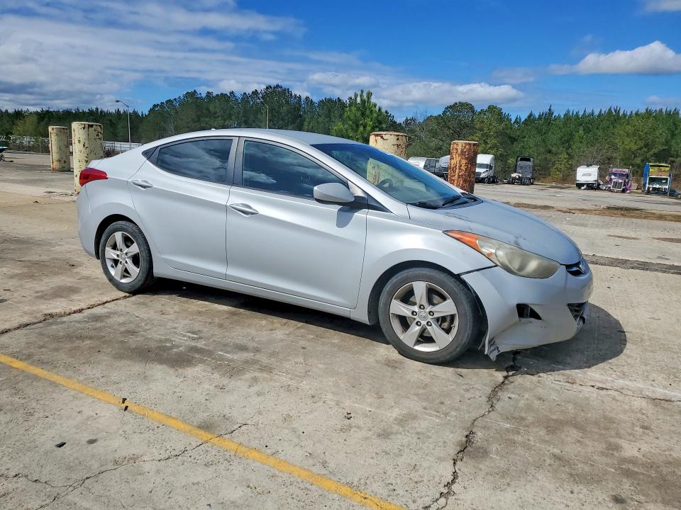 46086976 :رقم المزاد ، 5NPDH4AE9DH292042 vin ، 2013 Hyundai Elantra مزاد بيع
