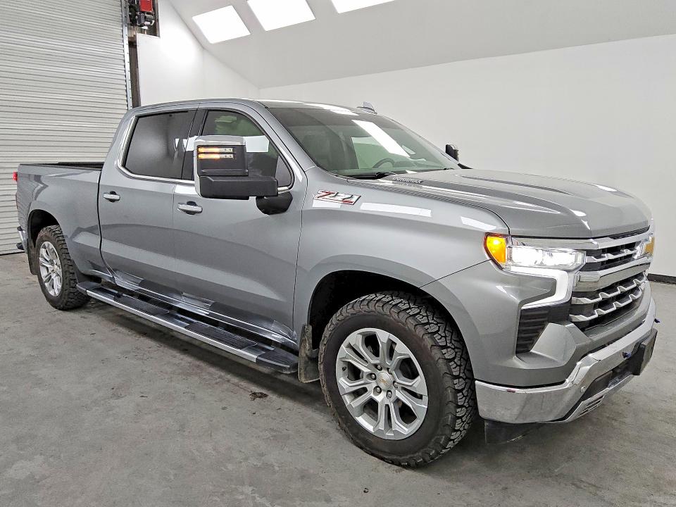 Продажа на аукционе авто 2025 Chevrolet Silverado, vin: 1GCUKGE8XSZ247379, номер лота: 76803905