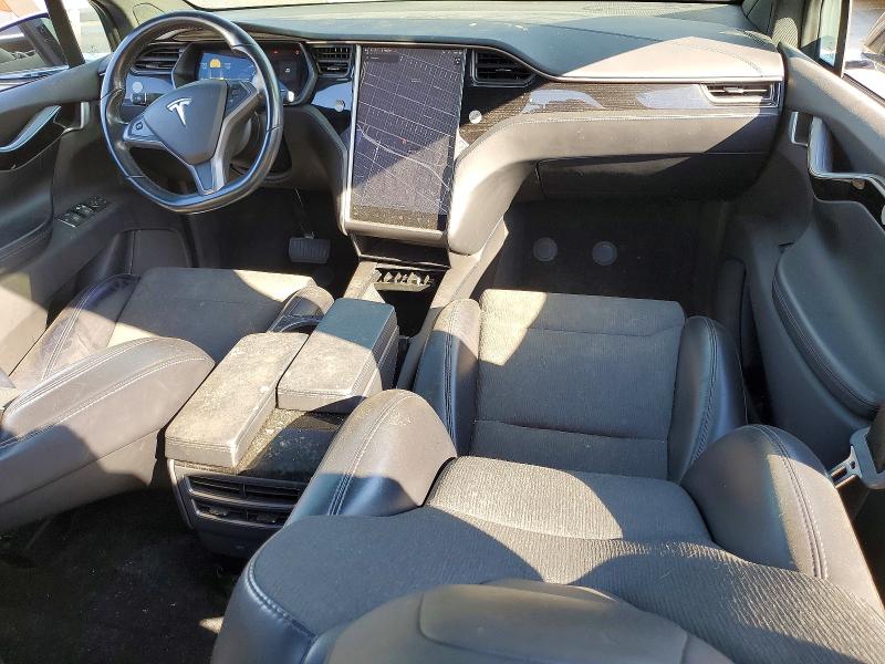 75692515 :رقم المزاد ، 5YJXCAE2XJF113494 vin ، 2018 Tesla Model X مزاد بيع