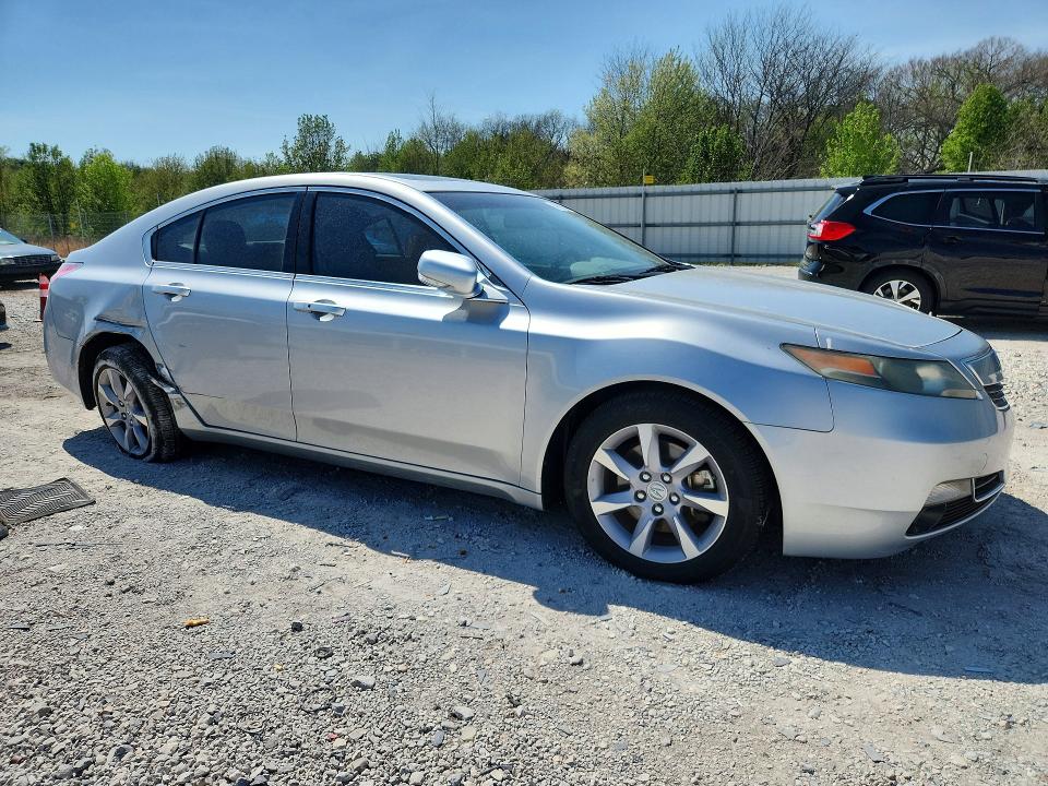 47026806 :رقم المزاد ، 19UUA8F54DA003582 vin ، 2013 Acura Tl مزاد بيع