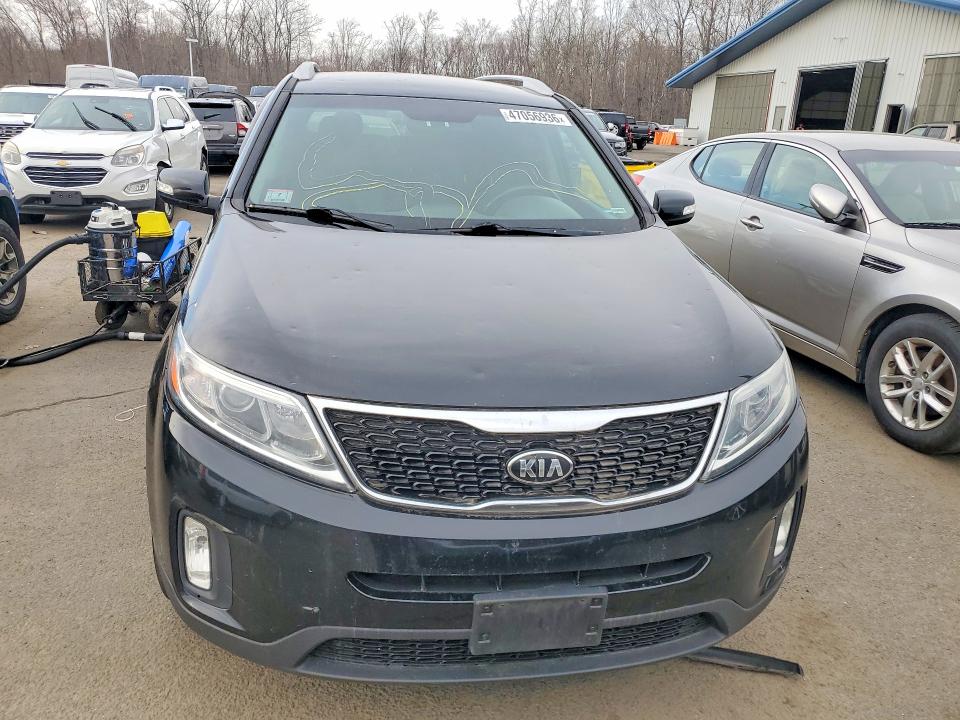 Продажа на аукционе авто 2015 Kia Sorento, vin: 5XYKTDA67FG616470, номер лота: 47056936