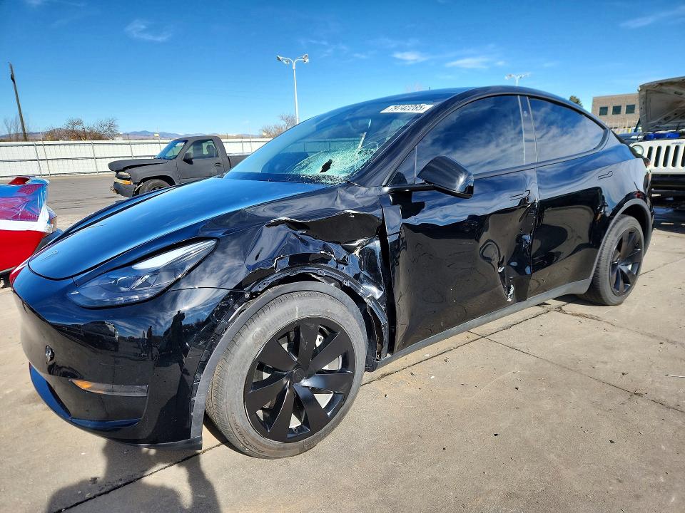 79742285 :رقم المزاد ، 7SAYGDED4RF051939 vin ، 2024 Tesla Model Y مزاد بيع