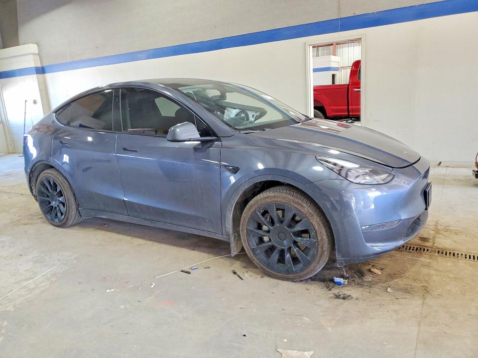 46720766 :رقم المزاد ، 7SAYGAEE5PF833963 vin ، 2023 Tesla Model Y مزاد بيع