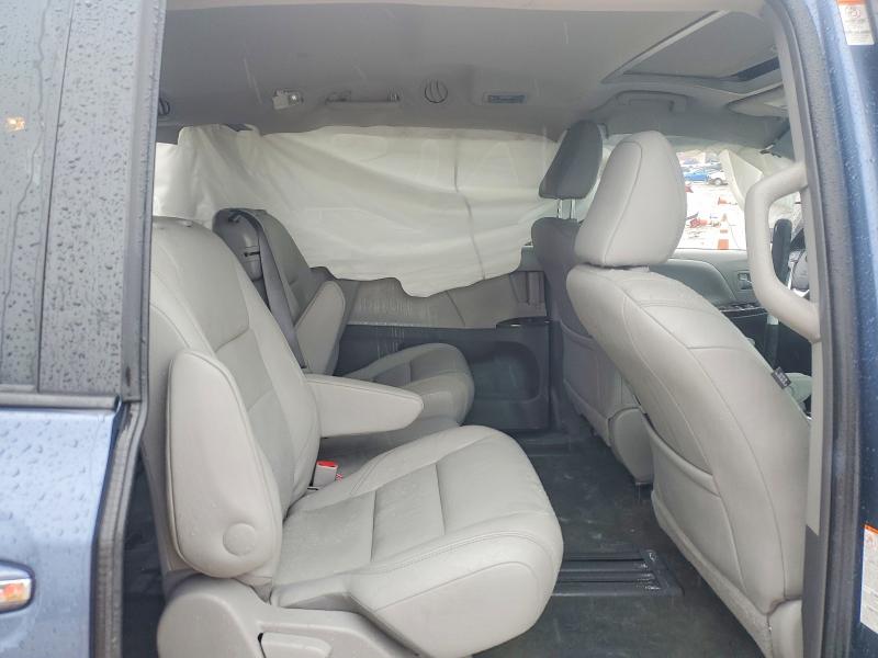 2017 Toyota Sienna მანქანა იყიდება აუქციონზე, vin: 5TDYZ3DC0HS791055, აუქციონის ნომერი: 79113565