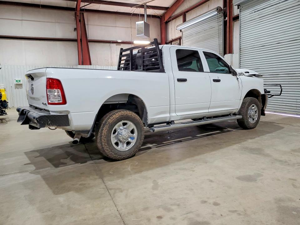 47520996 :رقم المزاد ، 3C6UR5CJ1RG305208 vin ، 2024 Ram 2500 مزاد بيع