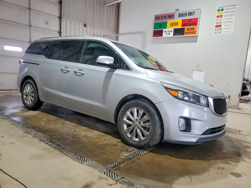 46507186 :رقم المزاد ، KNDMC5C13F6022719 vin ، 2015 Kia Sedona مزاد بيع