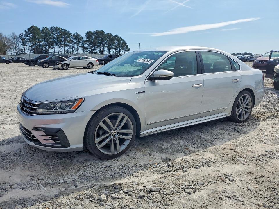 78593585 :رقم المزاد ، 1VWDT7A3XHC063818 vin ، 2017 Volkswagen Passat مزاد بيع