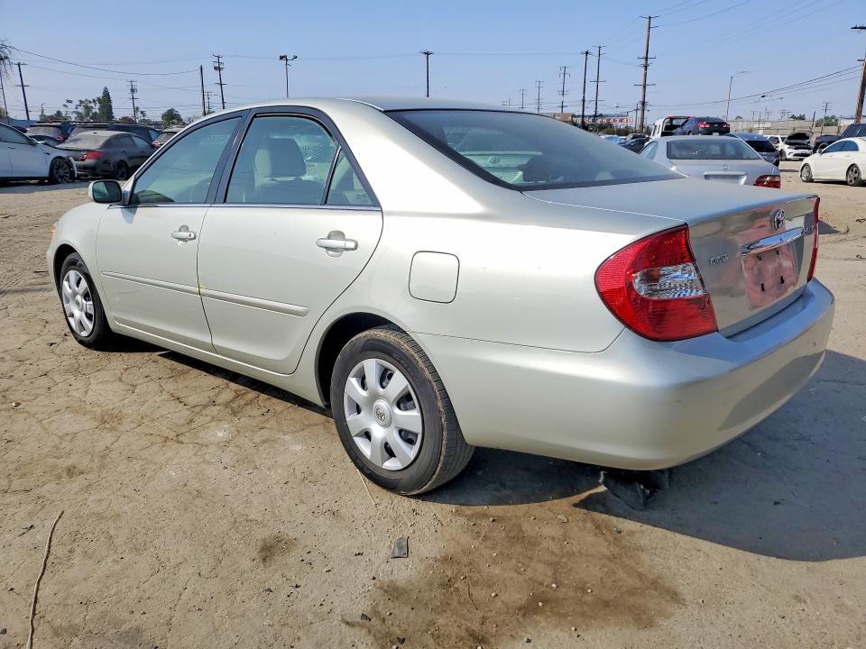 47092166 :رقم المزاد ، JTDBE32K320119187 vin ، 2002 Toyota Camry مزاد بيع