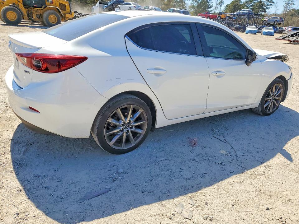Aukcja sprzedaży 2018 Mazda 3, vin: 3MZBN1W32JM217272, numer aukcji: 47067736