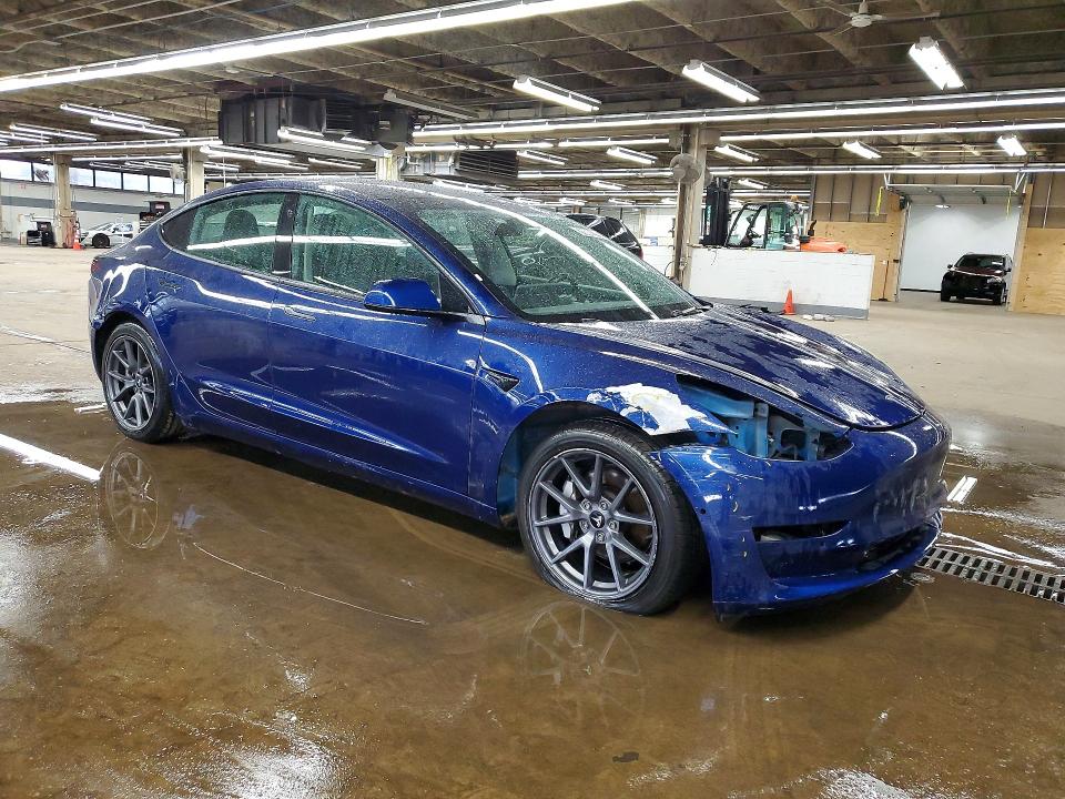 Продажа на аукционе авто 2022 Tesla Model 3, vin: 5YJ3E1EA8NF370711, номер лота: 79809395