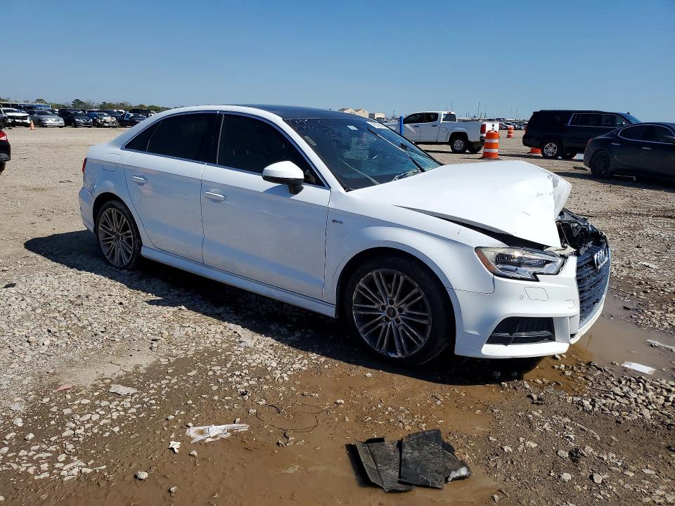 2017 Audi A3 მანქანა იყიდება აუქციონზე, vin: WAUGUGFFXH1043786, აუქციონის ნომერი: 46205616
