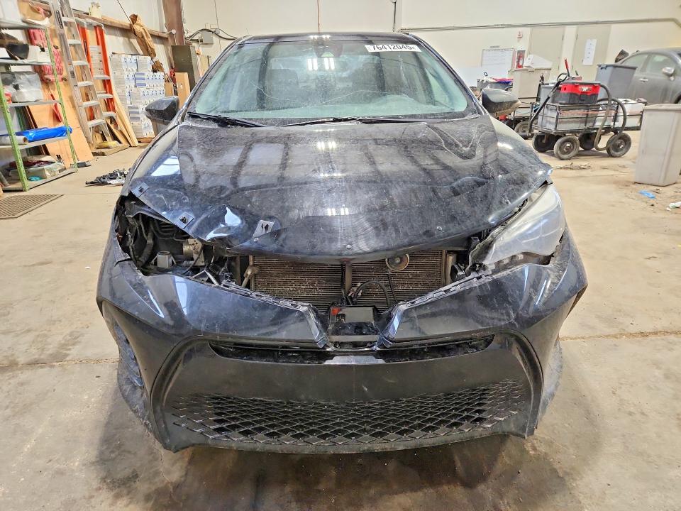 76412045 :رقم المزاد ، 2T1BURHE1HC836306 vin ، 2017 Toyota Corolla مزاد بيع