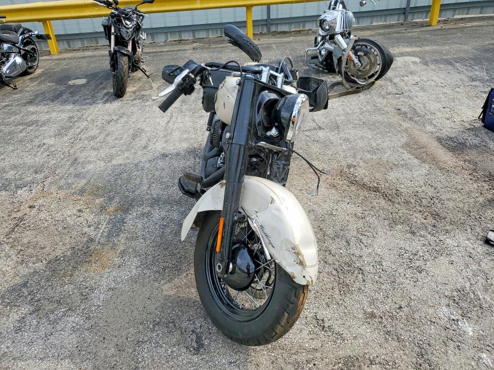 41875536 :رقم المزاد ، 1HD1YBK15NB030409 vin ، 2022 Harley Davidson Flhcs مزاد بيع