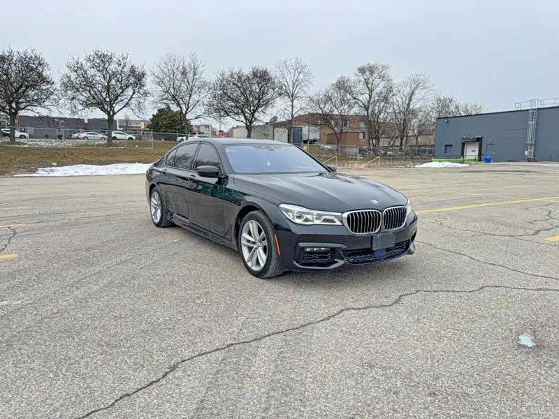 2016 Bmw 750 მანქანა იყიდება აუქციონზე, vin: WBA7F2C52GG418624, აუქციონის ნომერი: 46939066