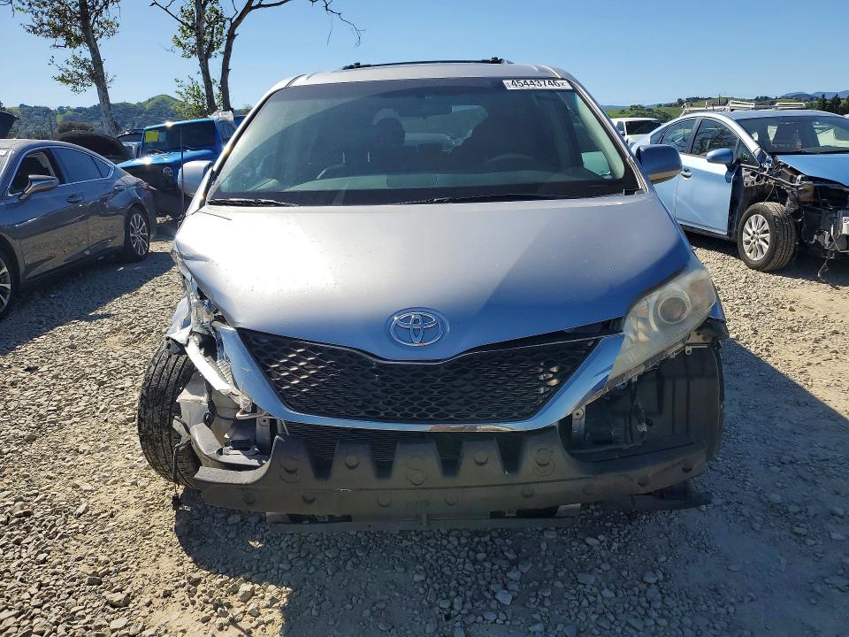 Aukcja sprzedaży 2011 Toyota Sienna, vin: 5TDXK3DC1BS035676, numer aukcji: 45443746