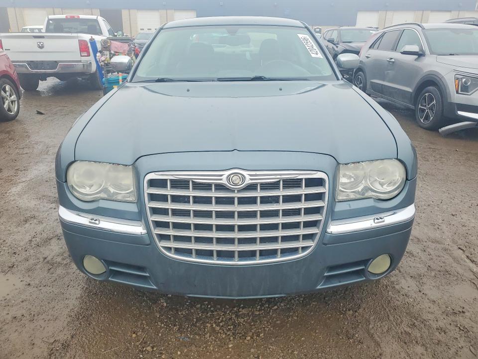 42042596 :رقم المزاد ، 2C3AA63H65H615830 vin ، 2005 Chrysler 300c مزاد بيع