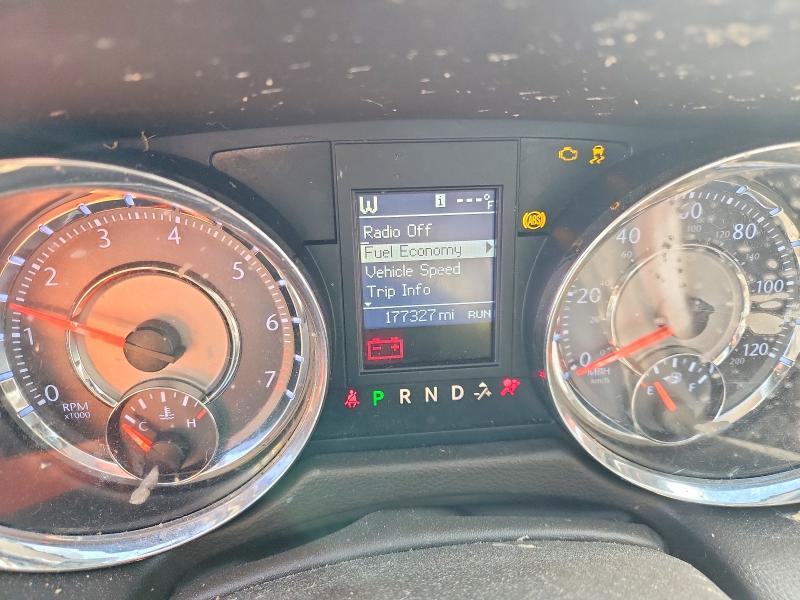 2013 Chrysler Town & Country მანქანა იყიდება აუქციონზე, vin: 2C4RC1BG4DR563921, აუქციონის ნომერი: 46341976