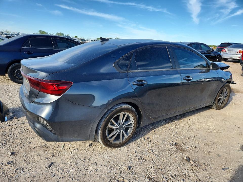 46384846 :رقم المزاد ، 3KPF24ADXNE437127 vin ، 2022 Kia Forte مزاد بيع