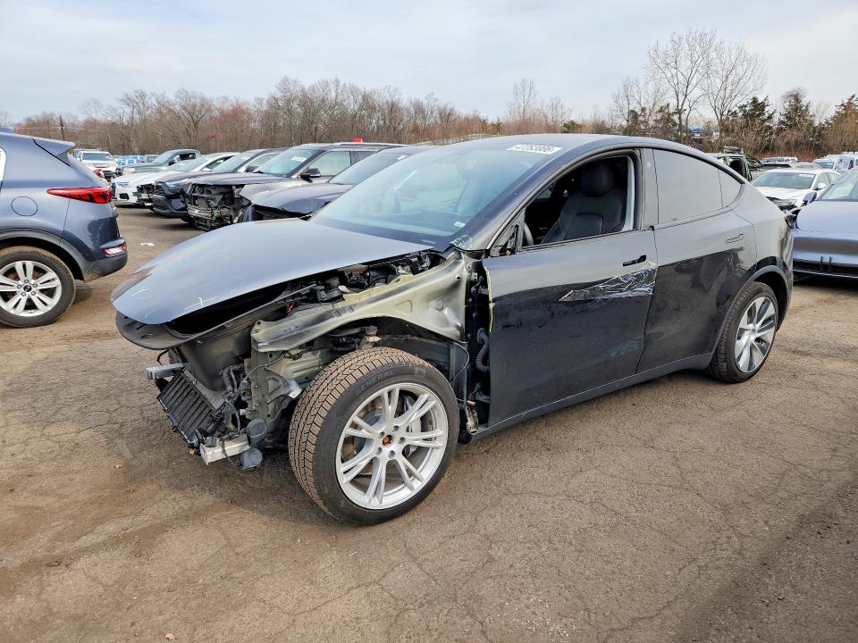 Продажа на аукционе авто 2021 Tesla Model Y, vin: 5YJYGDEE1MF077123, номер лота: 47263086