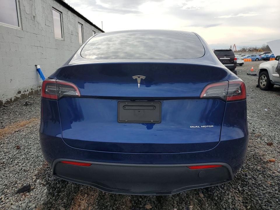 Продажа на аукционе авто 2024 Tesla Model Y, vin: 7SAYGDEE0RA271472, номер лота: 46536436