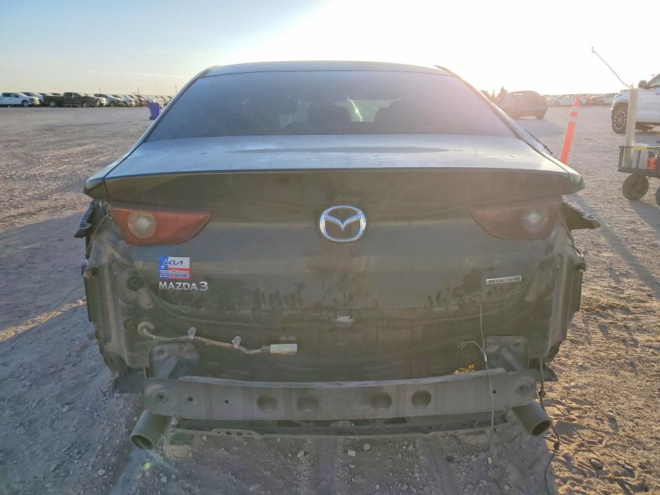 46874856 :رقم المزاد ، 3MZBPAA70NM301777 vin ، 2022 Mazda 3 مزاد بيع