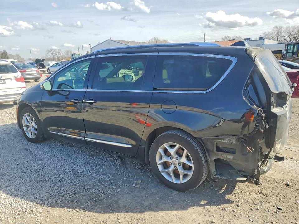 Продажа на аукционе авто 2020 Chrysler Pacifica, vin: 2C4RC1GG0LR127848, номер лота: 45950376