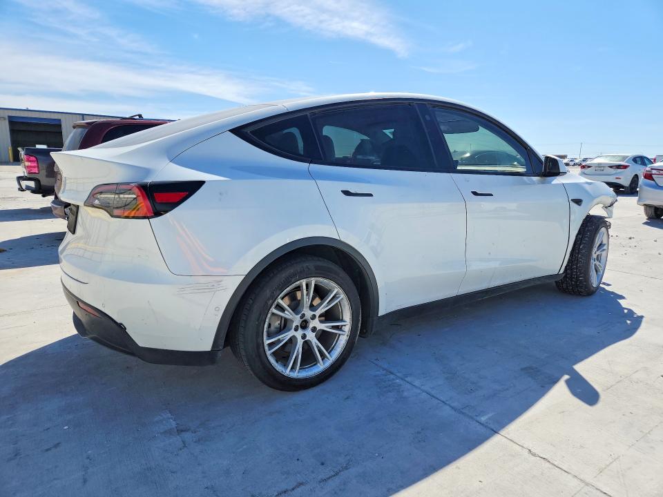 Продажа на аукционе авто 2021 Tesla Model Y, vin: 5YJYGDED6MF116215, номер лота: 45444466