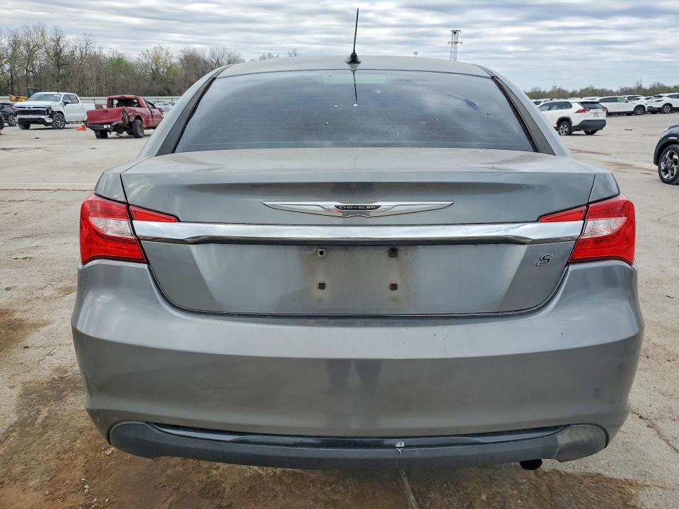 79040515 :رقم المزاد ، 1C3CCBBBXDN501229 vin ، 2013 Chrysler 200 مزاد بيع