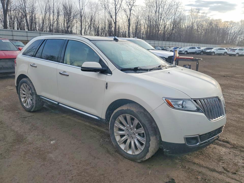 47910016 :رقم المزاد ، 2LMDJ8JK5DBL05687 vin ، 2013 Lincoln Mkx مزاد بيع