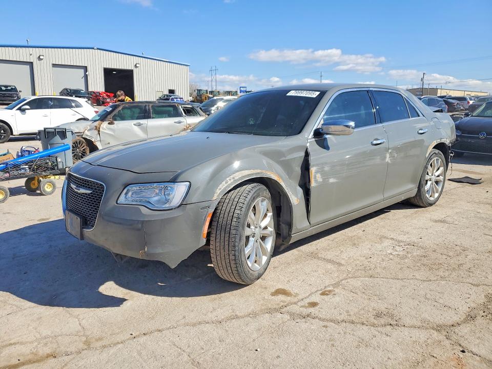 Продажа на аукционе авто 2018 Chrysler 300, vin: 2C3CCAKG1JH127359, номер лота: 79997095