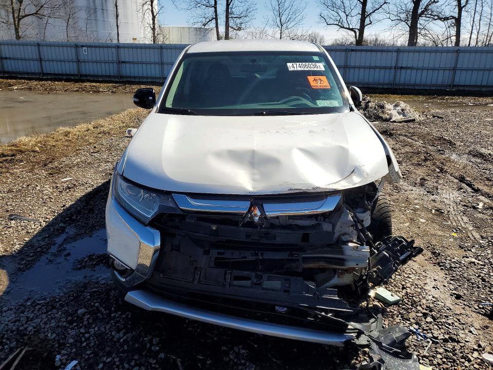 2016 Mitsubishi Outlander მანქანა იყიდება აუქციონზე, vin: JA4AZ3A36GZ039678, აუქციონის ნომერი: 47406036