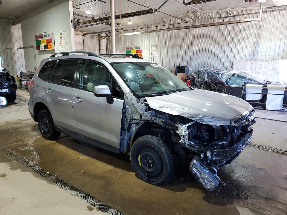 Продажа на аукционе авто 2017 Subaru Forester, vin: JF2SJAEC4HH542120, номер лота: 46466506