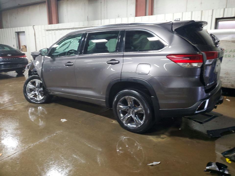 2018 Toyota Highlander მანქანა იყიდება აუქციონზე, vin: 5TDDZRFH3JS873958, აუქციონის ნომერი: 41584046