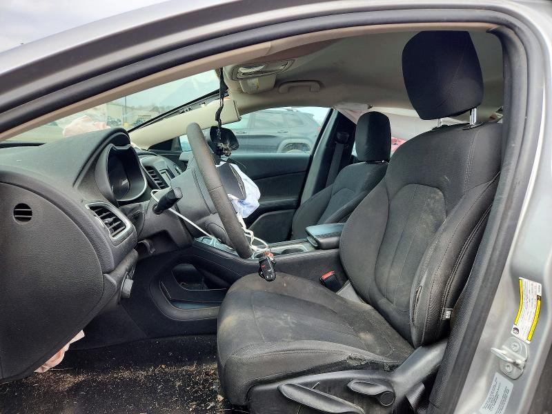 Продаж на аукціоні авто 2015 Chrysler 200, vin: 1C3CCCAB8FN738408, номер лоту: 47915666