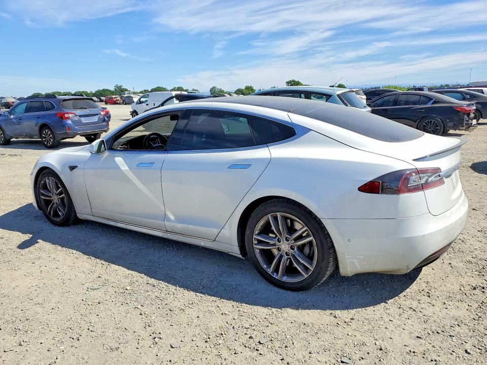 47264336 :رقم المزاد ، 5YJSA1E24GF158505 vin ، 2016 Tesla Model S مزاد بيع