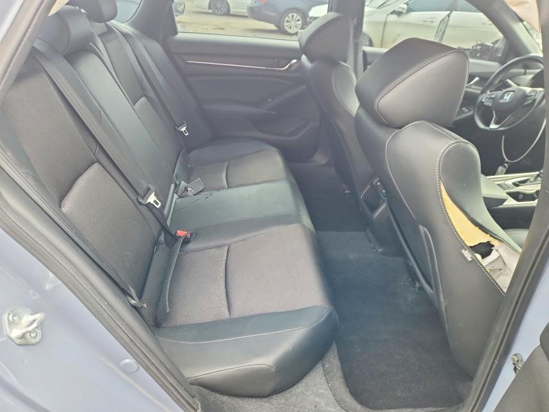 47387726 :رقم المزاد ، 1HGCV1F37NA097528 vin ، 2022 Honda Accord مزاد بيع