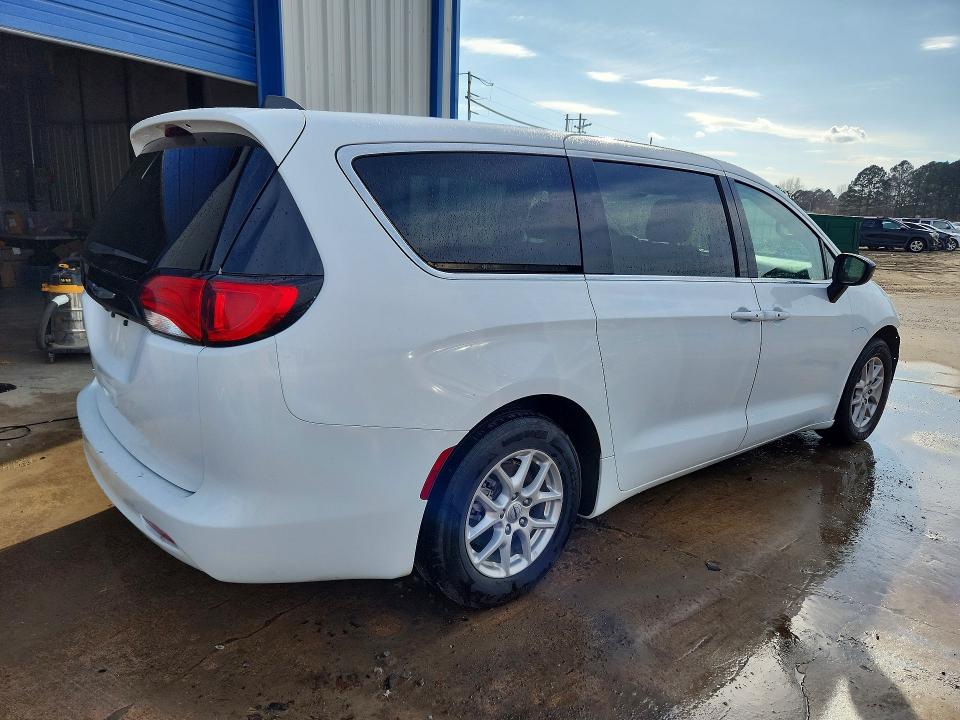 Продажа на аукционе авто 2024 Chrysler Voyager, vin: 2C4RC1CG5RR176879, номер лота: 79985935