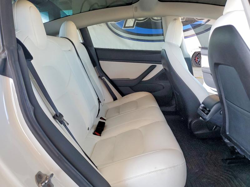 47065216 :رقم المزاد ، 5YJ3E1EB8KF517758 vin ، 2019 Tesla Model 3 مزاد بيع