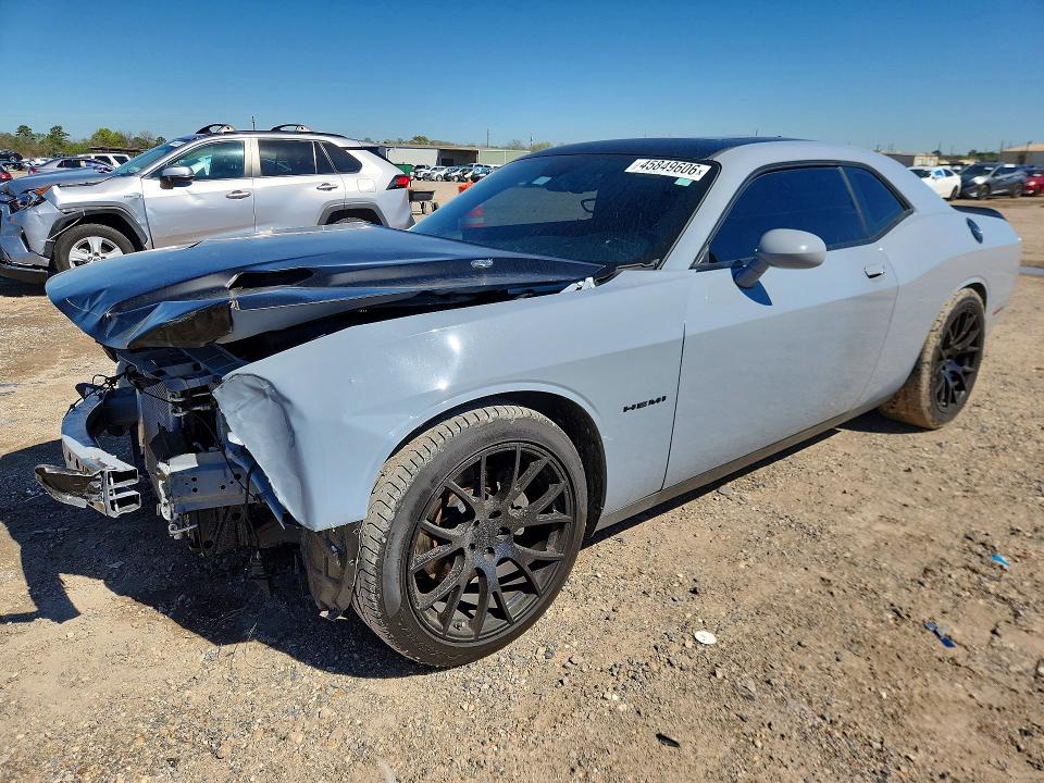 45849606 :رقم المزاد ، 2C3CDZBT4LH239861 vin ، 2020 Dodge Challenger مزاد بيع