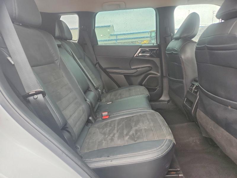 Продаж на аукціоні авто 2023 Mitsubishi Outlander, vin: JA4J4UA81PZ017930, номер лоту: 42067616