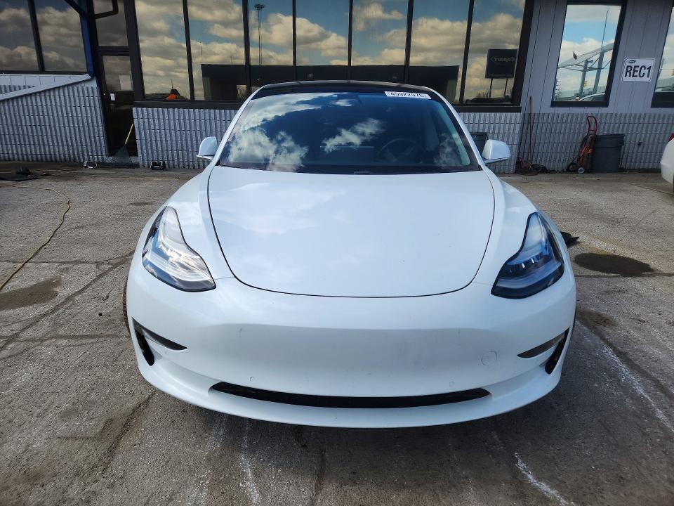 2018 Tesla Model 3 მანქანა იყიდება აუქციონზე, vin: 5YJ3E1EA5JF049803, აუქციონის ნომერი: 45922976