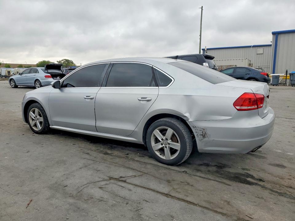 2012 Volkswagen Passat მანქანა იყიდება აუქციონზე, vin: 1VWBH7A32CC051079, აუქციონის ნომერი: 46394986