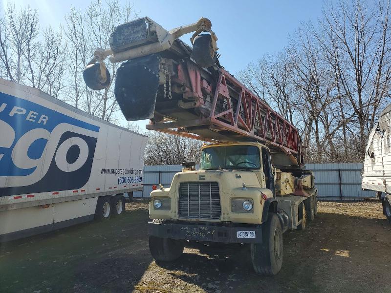 1991 Mack Rd688s600 მანქანა იყიდება აუქციონზე, vin: 1M2P264C1MM009056, აუქციონის ნომერი: 47385146