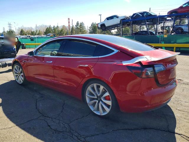 42001756 :رقم المزاد ، 5YJ3E1EB2JF072853 vin ، 2018 Tesla Model 3 مزاد بيع