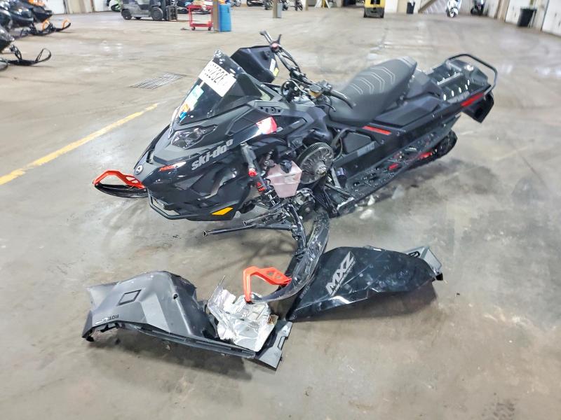 41922326 :رقم المزاد ، 2BPSUDPA1PV000017 vin ، 2023 Ski Doo Mxz مزاد بيع