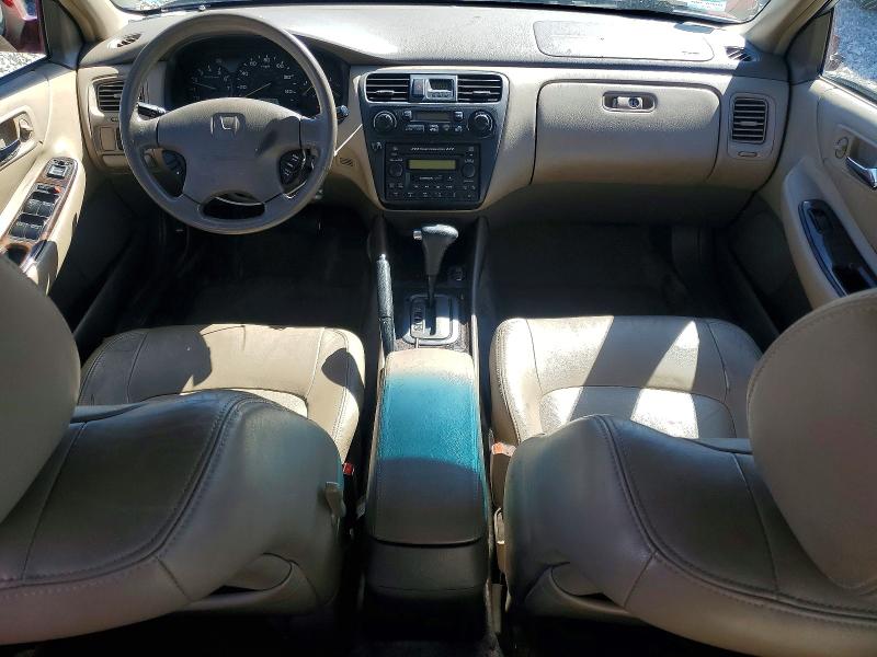 50521466 :رقم المزاد ، 1HGCG16542A064851 vin ، 2002 Honda Accord مزاد بيع