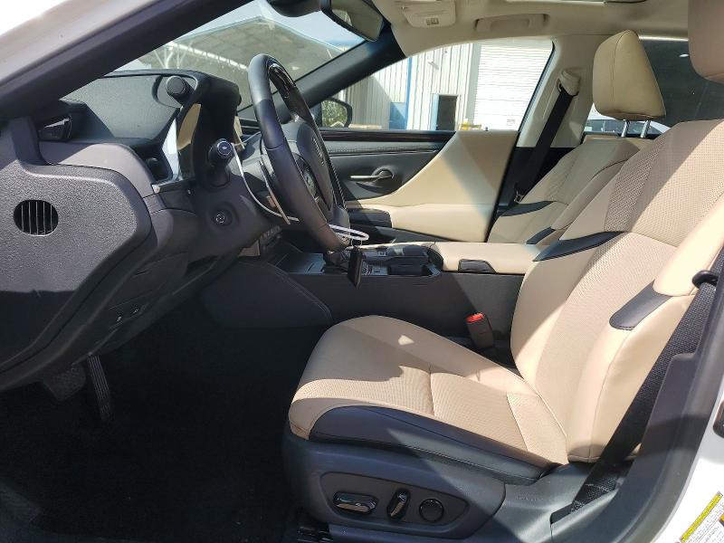 46737586 :رقم المزاد ، 58ADZ1B13MU107940 vin ، 2021 Lexus Es 350 مزاد بيع
