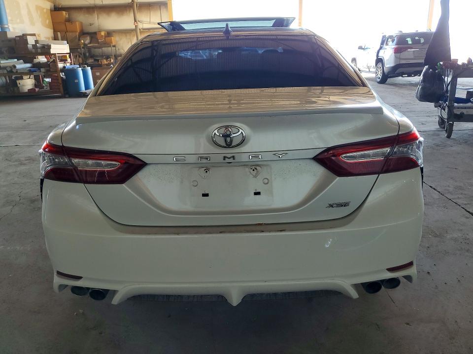 Продаж на аукціоні авто 2019 Toyota Camry, vin: 4T1B61HK9KU808664, номер лоту: 45856786